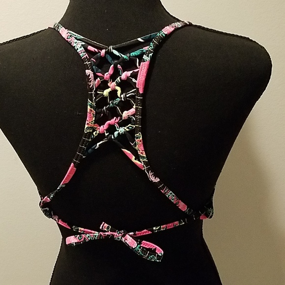 Shade & Shore Padded Swimsuit Top size 36B - Picture 2 of 6